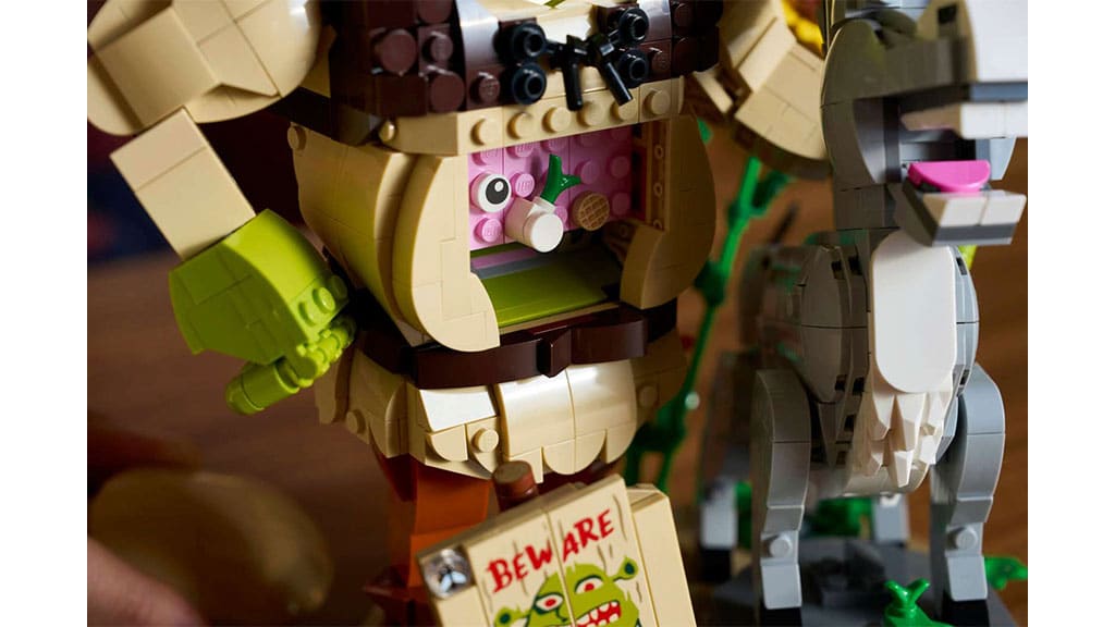 Zestaw LEGO Ideas Shrek, Osioł i Kot w Butach