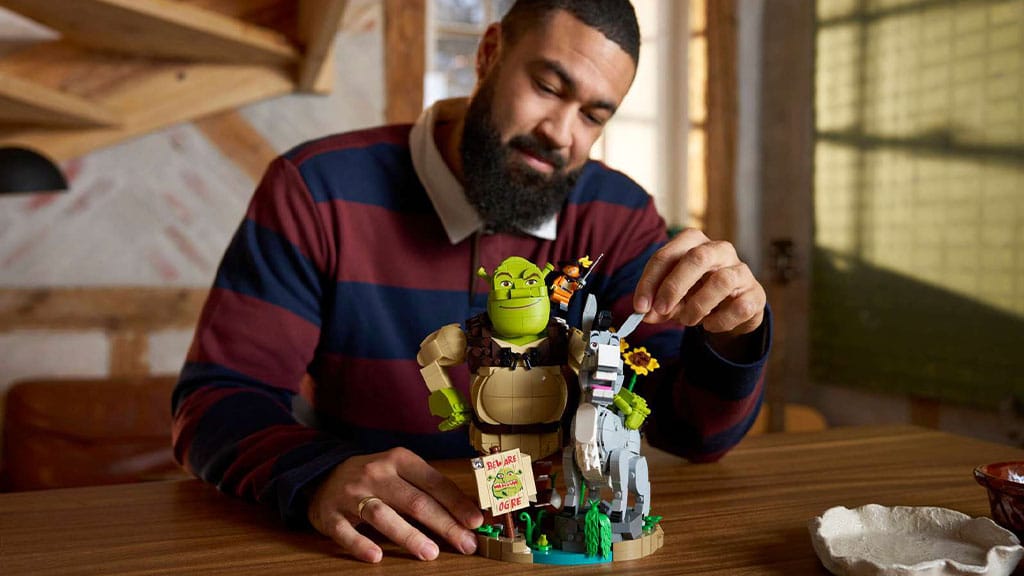 Zestaw LEGO Ideas Shrek, Osioł i Kot w Butach