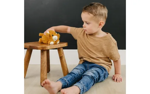 Te pluszowe zabawki Baby Pajtik są bardzo słodkie także w małym rozmiarze