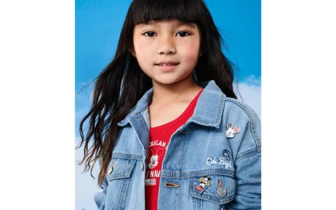 Styl w gwiazdy i pasy z ubraniami Old Navy Disney Mickey!