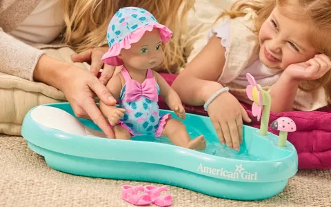 Bratz Go Bitty – nowa seria breloczków-niespodzianek