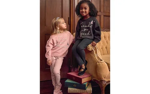 Spełnij życzenia dzieci z lalką American Girl Księżniczka Jasmine Disney
