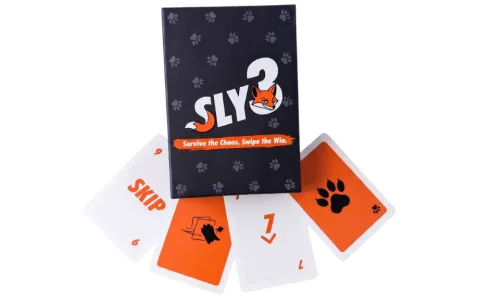 Wprowadź chaos na wieczory gier planszowych z grą karcianą Sly3!