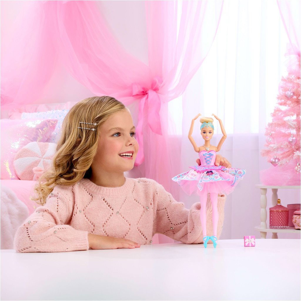 Barbie Dziadek do orzechów - Balerina Clara lalka - Mattel zdjęcie 3