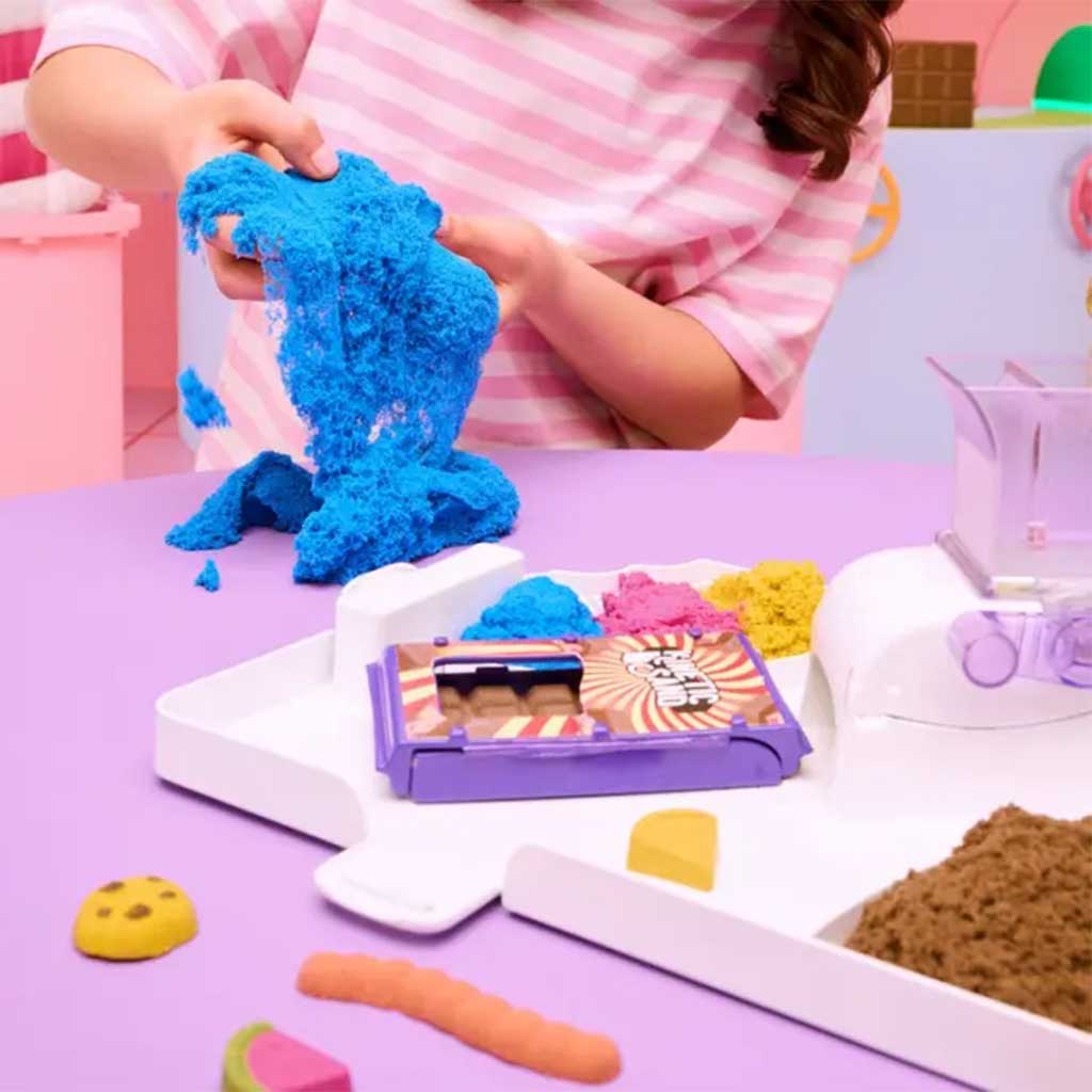 Kinetic Sand: Zestaw ciastoliny stacja słodyczy - Spin Master zdjęcie 2