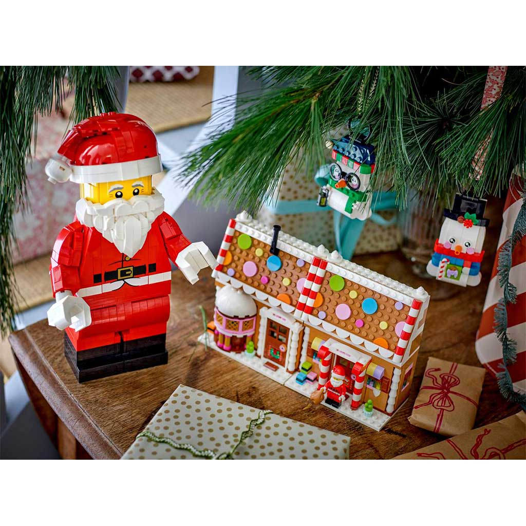 LEGO®: Duża figurka Świętego Mikołaja (40820) zdjęcie 4