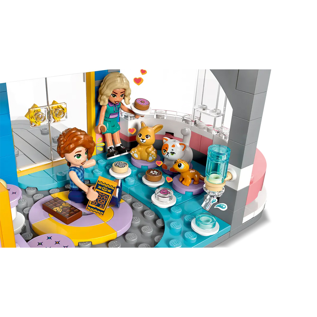 LEGO® Friends: klub domowy Heartlake City (42689) zdjęcie 4