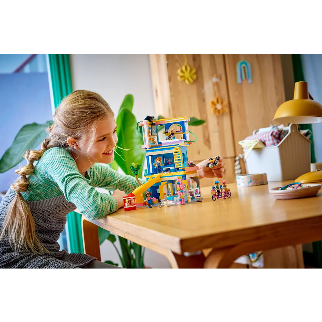 LEGO® Friends: klub domowy Heartlake City (42689) zdjęcie 7