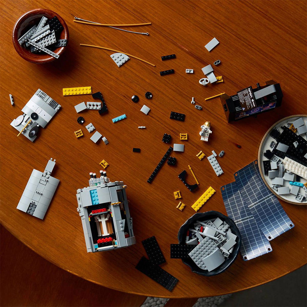 LEGO® Ikony: Teleskop Hubble'a (11383) zdjęcie 15