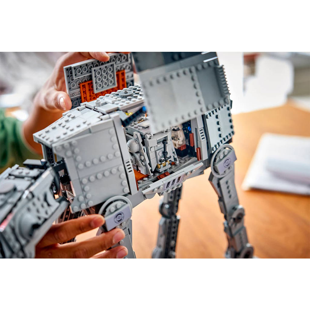 LEGO® Star Wars™: Odrodzone Imperium AT-AT™ z pilotem INT-4 zdjęcie 11