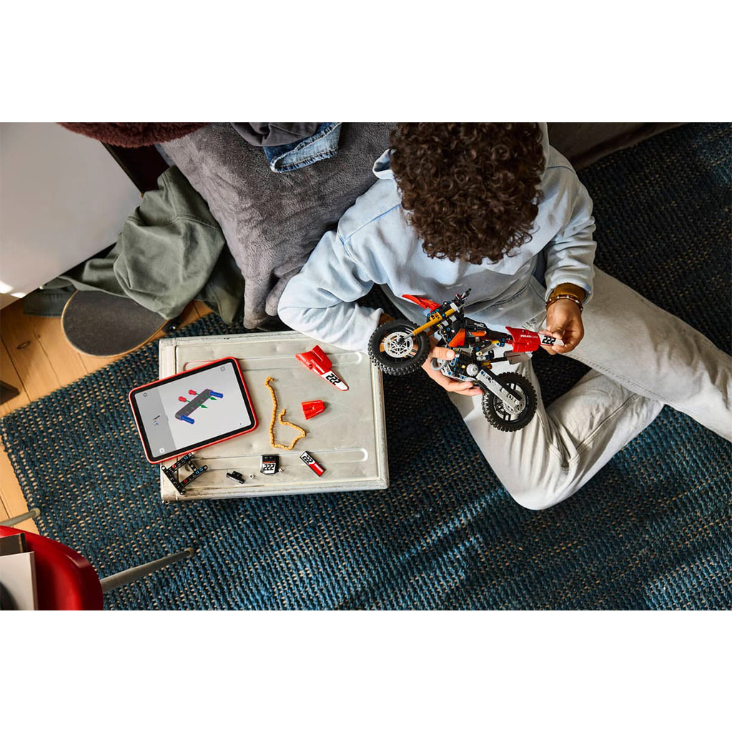 LEGO® Technic: Ducati Desmo450 MX Factory motocykl (42238) zdjęcie 9