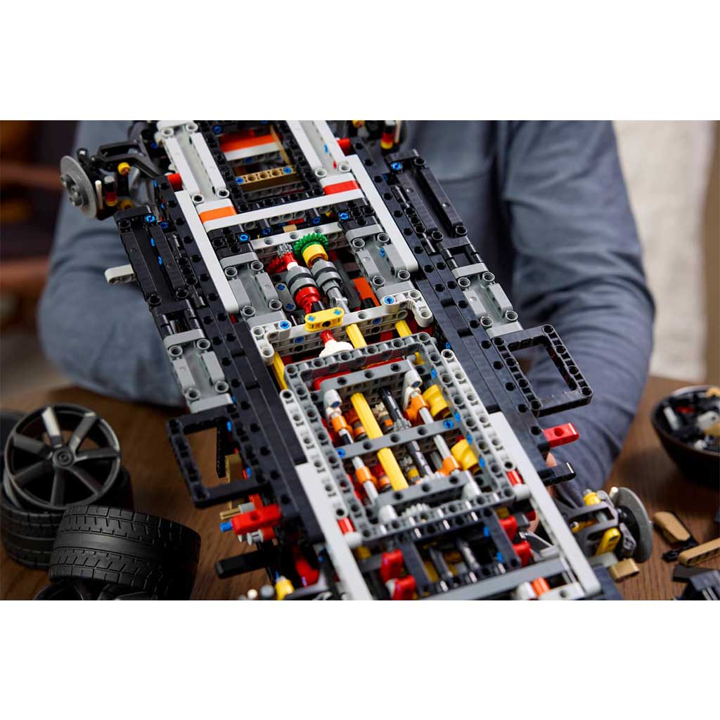 LEGO® Technic: Koenigsegg Sadair's Spear superauto (42232) zdjęcie 7