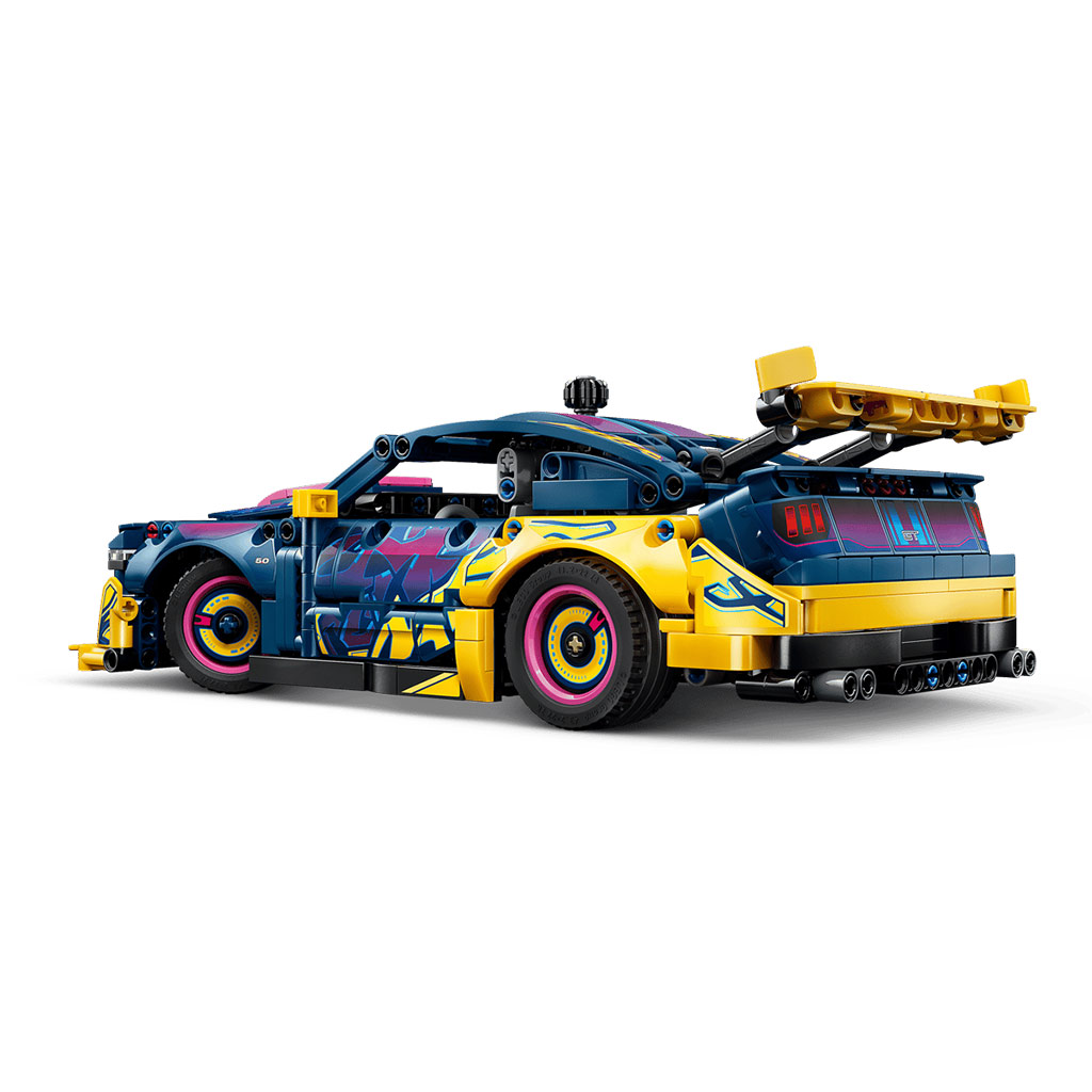 LEGO® Technic: Warsztat tuningowy: Samochód Ford Mustang GT (42236) zdjęcie 5