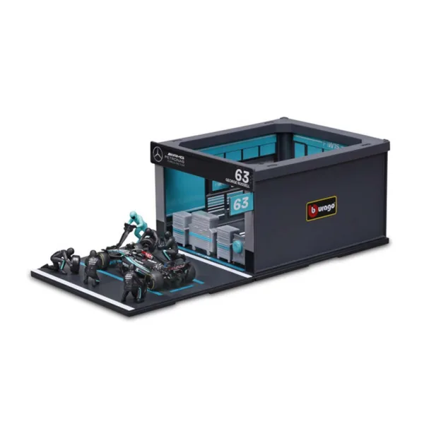 Bburago: Samochód wyścigowy F1 1/43 - MB AMG W15 E Performance pit stop zdjęcie 3