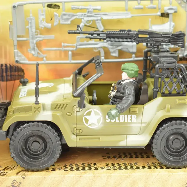 Combat Force 9: Wojskowy pojazd terenowy z żołnierzem i bronią 22cm zdjęcie 3