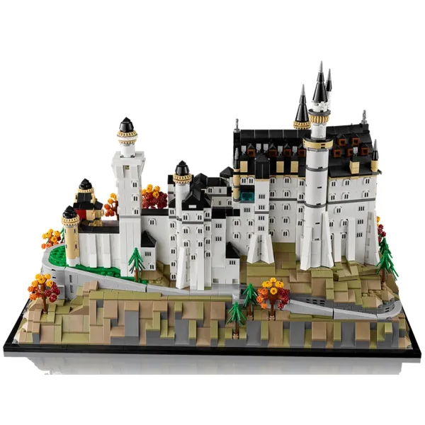 LEGO® Architecture: Zamek Neuschwanstein (21063) zdjęcie 5