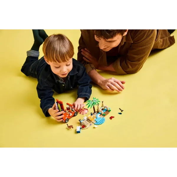 LEGO® Bluey™: Bluey i jej rodzina wybierają się na plażę (11202L) zdjęcie 7