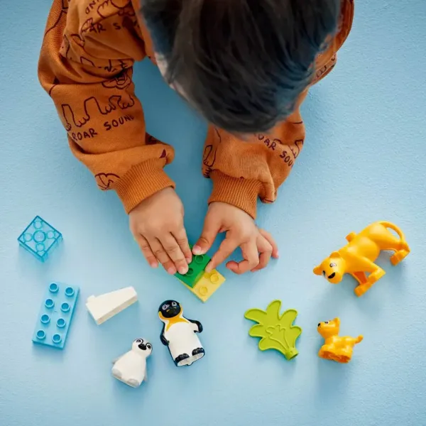 LEGO® DUPLO®: Rodziny zwierząt na wolności: Pingwiny i lwy (10442) zdjęcie 3