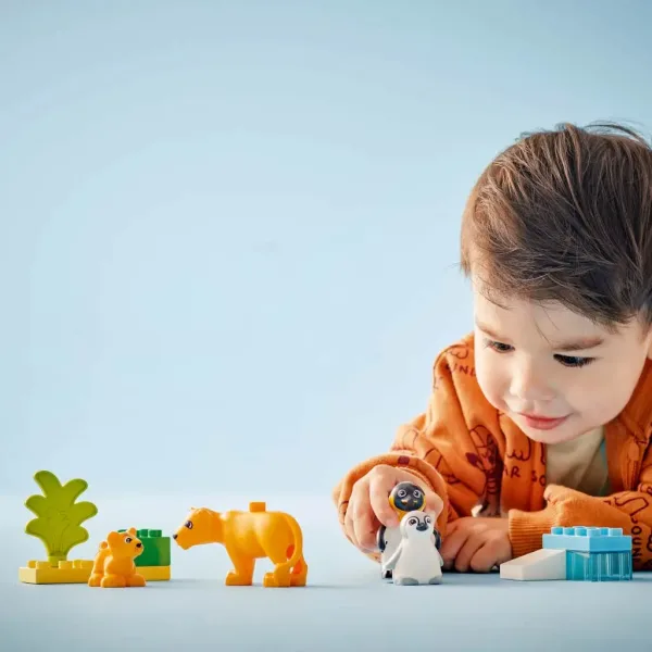 LEGO® DUPLO®: Rodziny zwierząt na wolności: Pingwiny i lwy (10442) zdjęcie 4