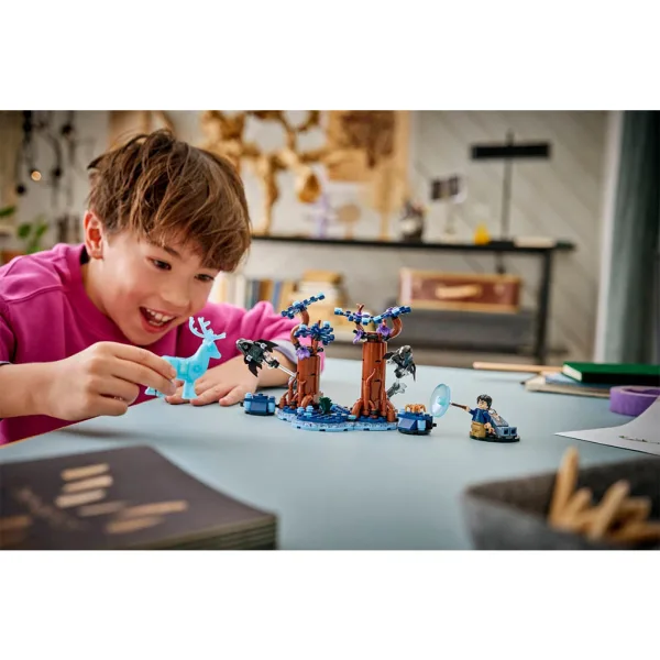 LEGO® Harry Potter™: Zakazany Las: Expecto Patronum (76475) zdjęcie 5