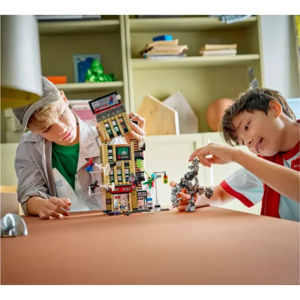 LEGO® Marvel: Spider-Man kontra Mysterio: Daily Bugle (76342) zdjęcie 4