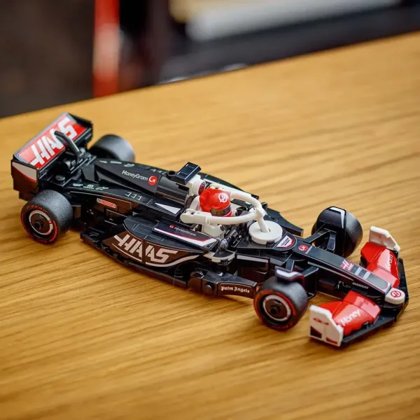 LEGO® Speed Champions: MoneyGram Haas F1® Team VF-24 samochód wyścigowy (77250) zdjęcie 3