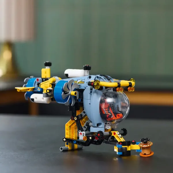 LEGO® Technic: Głębokościowy badawczy okręt podwodny (42201) zdjęcie 3