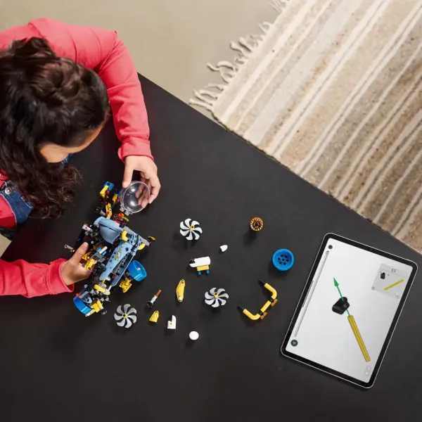 LEGO® Technic: Głębokościowy badawczy okręt podwodny (42201) zdjęcie 5