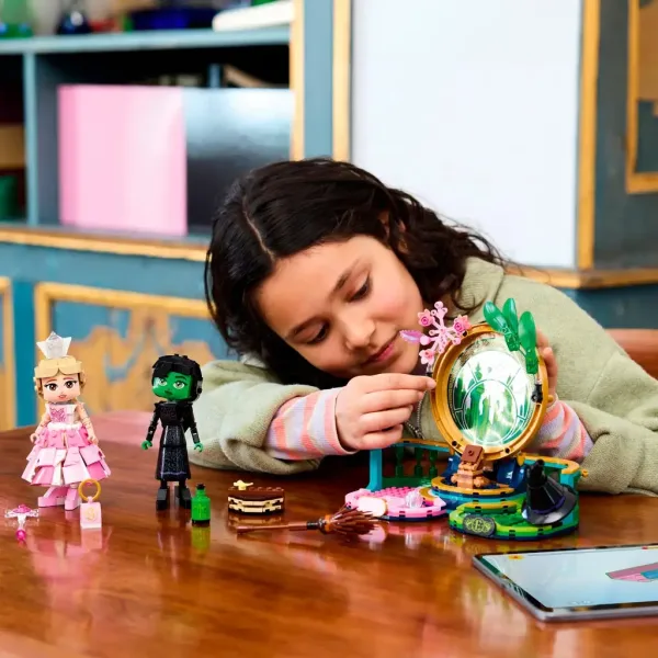 LEGO® Wicked: Figurki Elphaba i Glinda (75682) zdjęcie 6