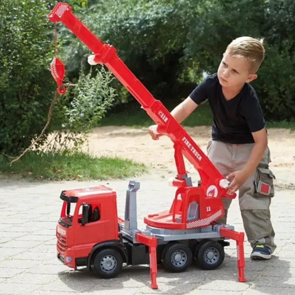 LENA: Mercedes-Benz Arocs gigantyczny dźwigowy wóz strażacki 70cm zdjęcie 4