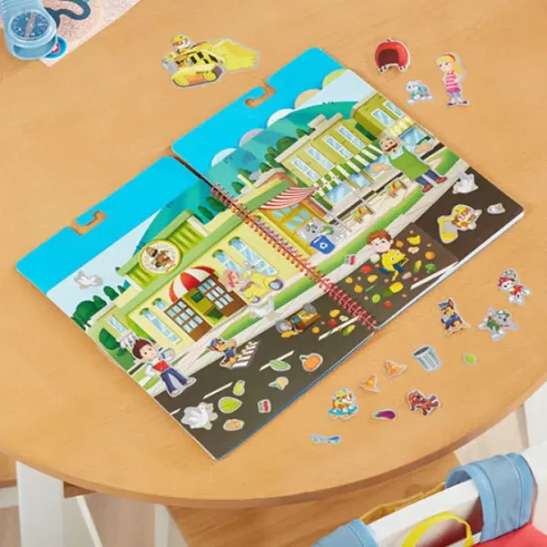 Melissa & Doug: Psi Patrol - Zatoka Przygód Książeczka z wielorazowymi naklejkami zdjęcie 3