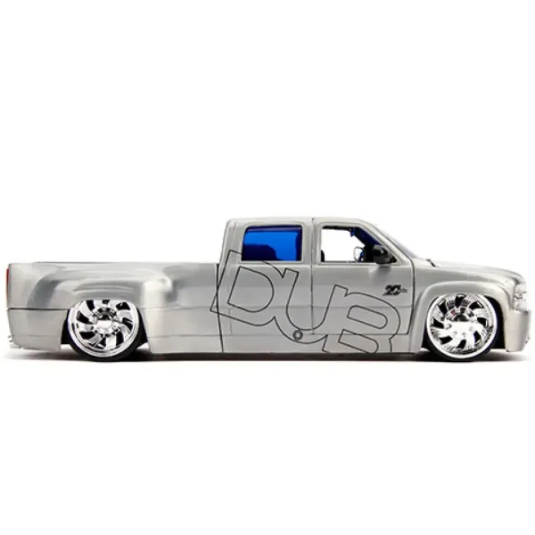 Model metalowy 1999 Chevy Silverado Dooley w skali 1/24 - Simba Toys zdjęcie 3