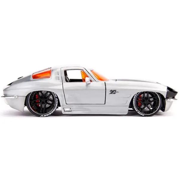 Model samochodu 1963 Chevy Sting Ray 1/24 - Simba Toys zdjęcie 3