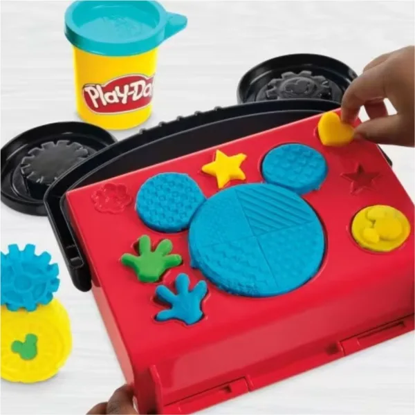 Play-Doh: Disney Jr. On-The-Go Mickey przenośny zestaw z ciastoliną - Hasbro zdjęcie 3