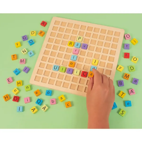 PlayBox: Kolorowa drewniana zabawka edukacyjna ABC 25x25 cm zdjęcie 2
