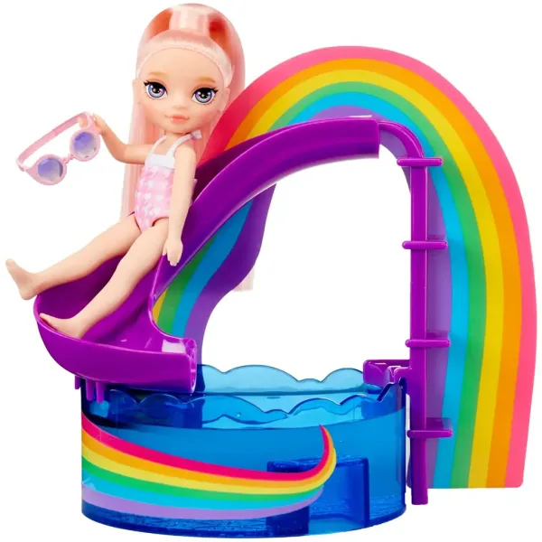 Rainbow High: Zestaw do zabawy przy basenie z lalką Blush Parker zdjęcie 4