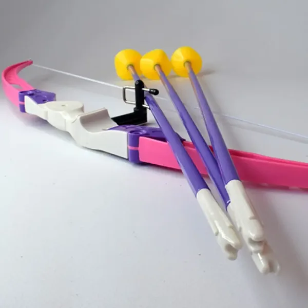 Różowy zestaw łuków z przyssawkowymi strzałami 54 cm zdjęcie 5