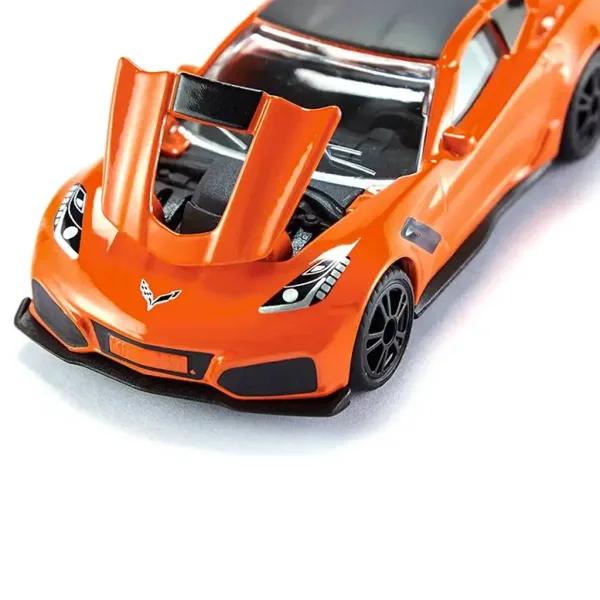 Samochodzik SIKU Chevrolet Corvette ZR1 w skali 1:64 zdjęcie 2