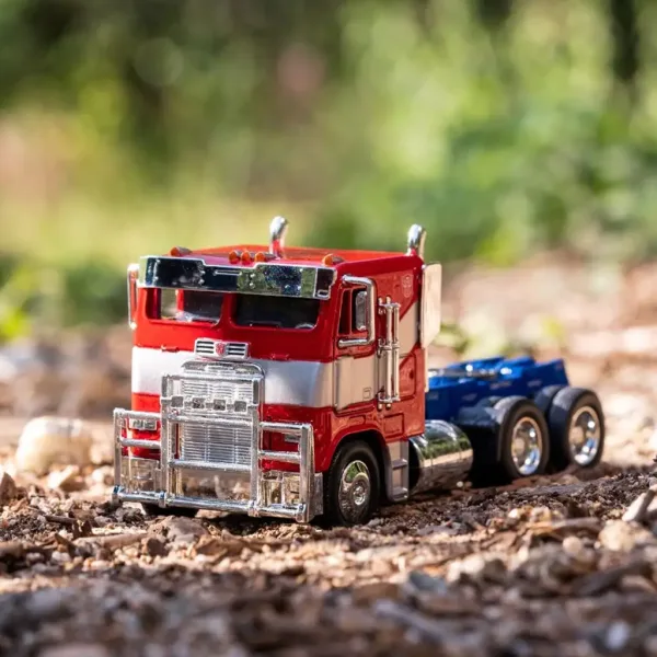 Transformers: Optimus Prime T7 metalowy model samochodu 1/32 - Simba Toys zdjęcie 7