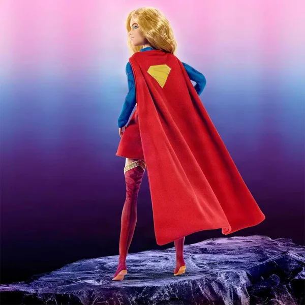 Barbie: lalka Supergirl w edycji kolekcjonerskiej - Mattel zdjęcie 4
