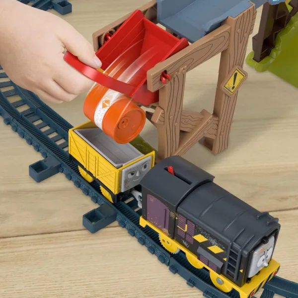 Fisher-Price: Thomas i przyjaciele Diesel Lift & Load zestaw torów budowlanych z pociągiem motorowym - Mattel zdjęcie 3