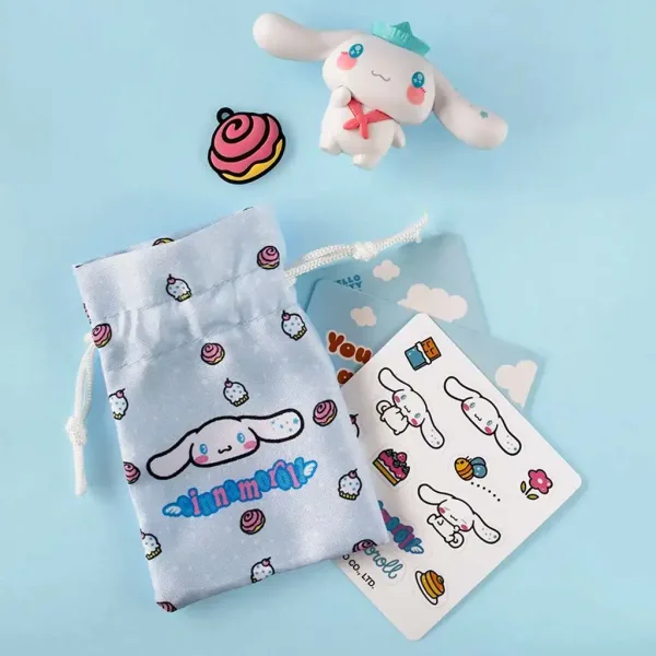 Hello Kitty: Figurka Cinnamoroll w pudełku z akcesoriami 6 cm zdjęcie 3
