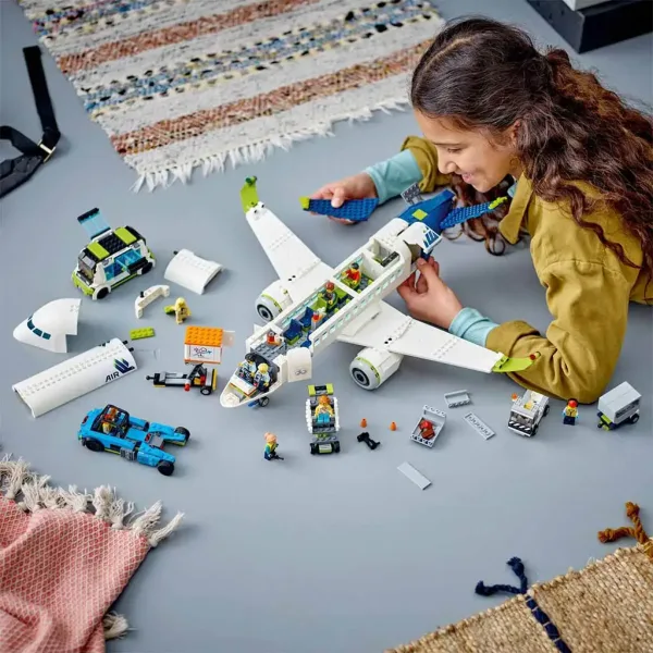 LEGO® City: Samolot pasażerski (60367) zdjęcie 9