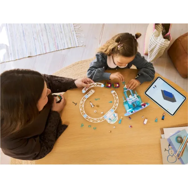 LEGO® Disney: Zamek Elsy i jej przygody na sankach (43281) zdjęcie 5