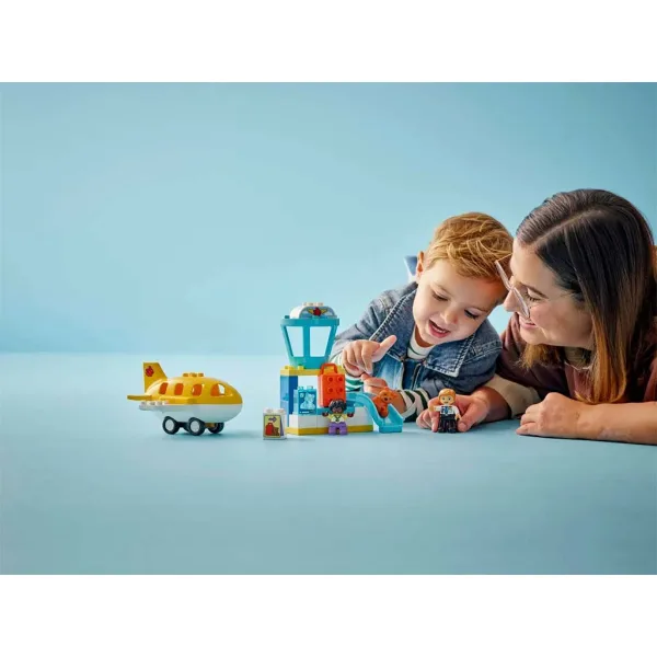 LEGO® DUPLO®: Po raz pierwszy na lotnisku (10443) zdjęcie 6