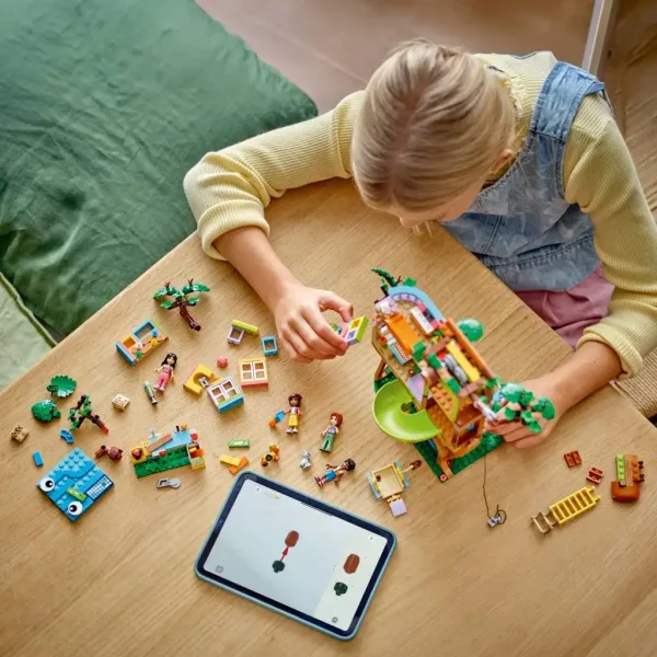 LEGO® Friends: Miejsce spotkań w domku na drzewie przyjaźni (42652) zdjęcie 4