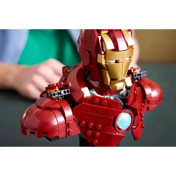 LEGO® Marvel: Popiersie Iron Mana MK4 (76327) zdjęcie 7