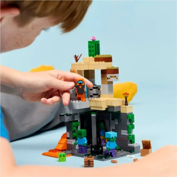 LEGO® Minecraft: Zombikazamata (21587) zdjęcie 5