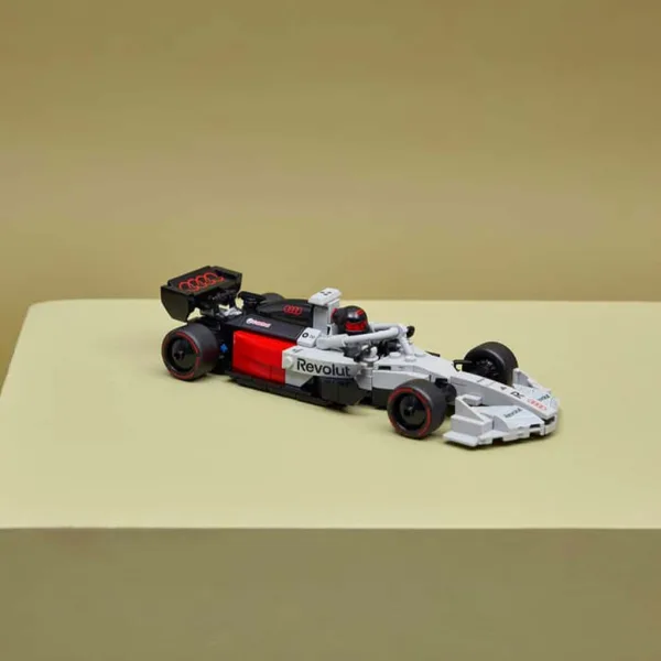 LEGO® Speed Champions: Audi Revolut F1® Team R26 samochód wyścigowy (77259) zdjęcie 6