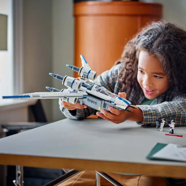 LEGO® Star Wars™: Rebel U-wing Starfighter™ (75399) zdjęcie 4